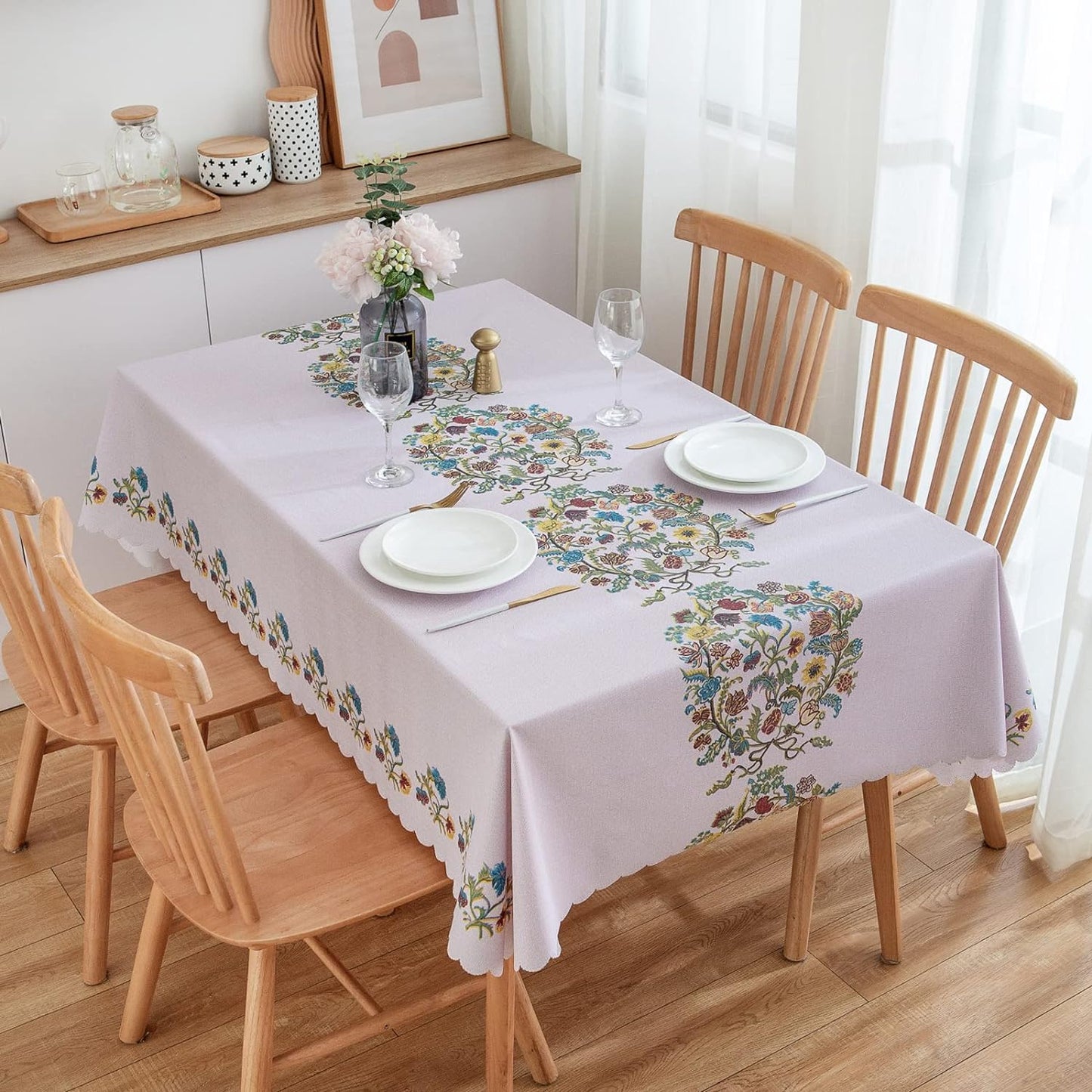 No-wash waterproof and oil-proof tablecloth